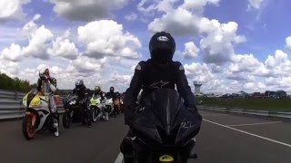 Importance of Proper Body Positioning and Weight Transfer in Motorcycle Riding
